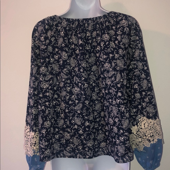 Loft Top - Picture 4 of 6